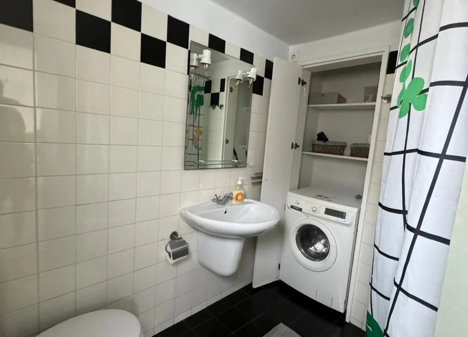 The Fancy House - Santa Catarina Apartment Lisbon